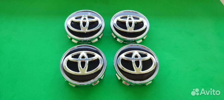 Колпачки на литые диски Toyota 62 mm 4шт