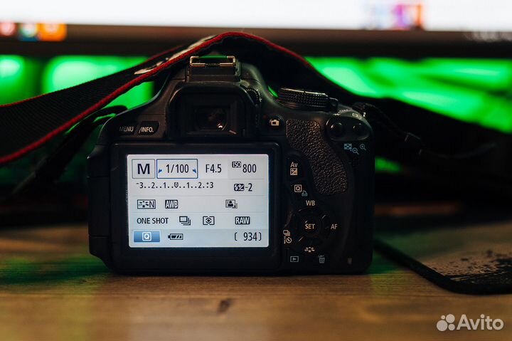 Фотоаппарат Canon 600D