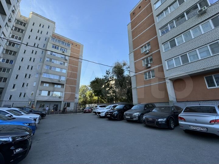 3-к. квартира, 81 м², 12/14 эт.