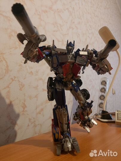 Трансформер Оптимус Прайм KM-01 32см