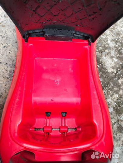 Машинка каталка толокар mercedes