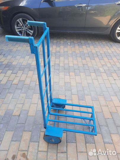 Тележка хозяйственная на колесах