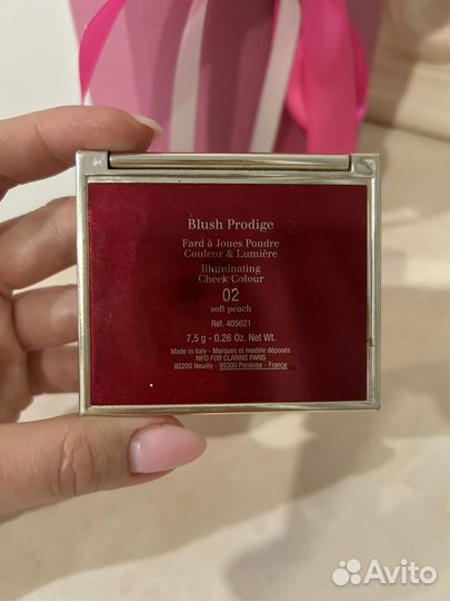 Румяна clarins 02