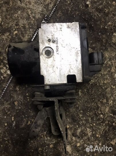 Блок ABS Volkswagen Passat B6