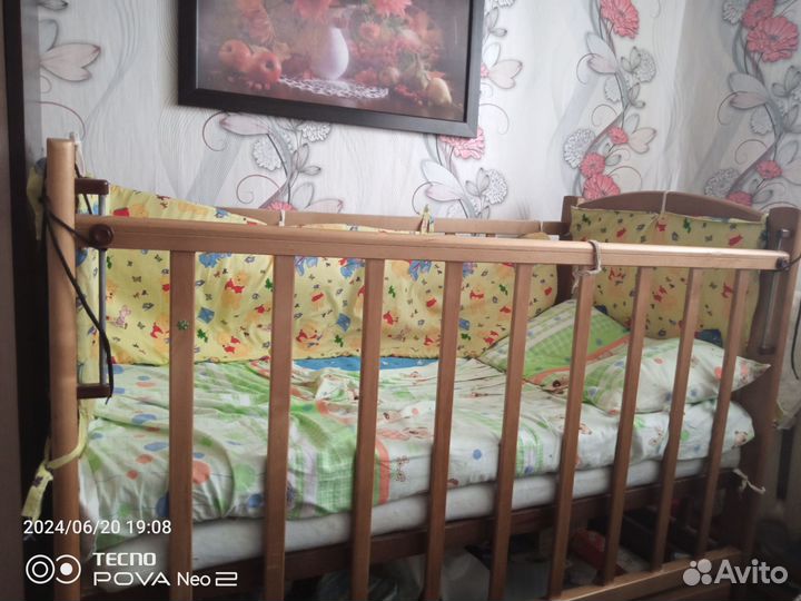 Детская кроватка