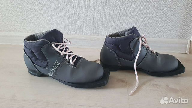 Лыжные ботинки