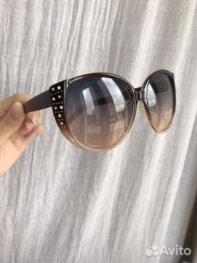 Солнцезащитные очки женские