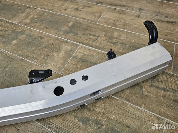 Усилитель бампера TLC 200, 2015+