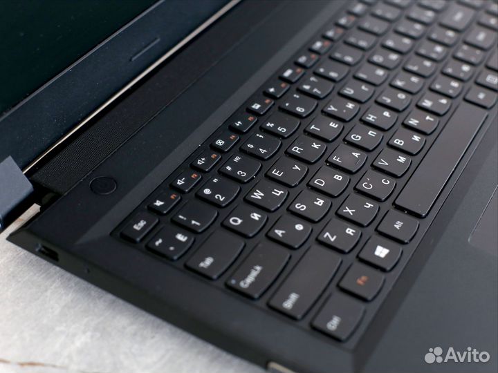 Ноутбук Lenovo