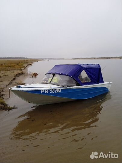 Моторная лодка Днепр