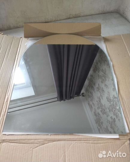 Зеркало новое в коробке