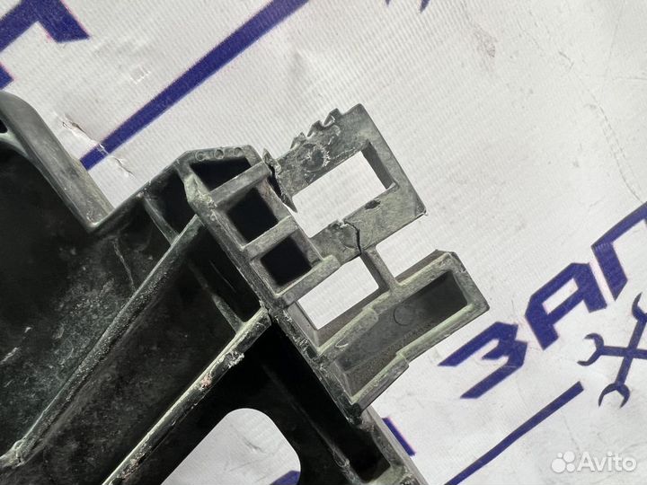 Диффузор вентилятора Toyota Camry V70