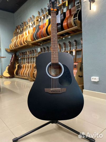Акустическая гитара