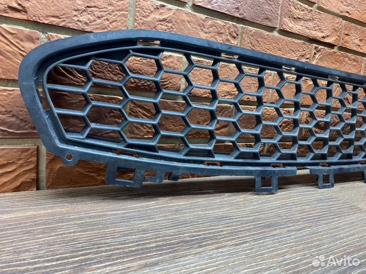Решётка в бампер центр Bmw X5M F85 2013-2018