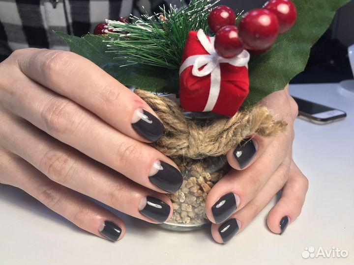 Маникюр с покрытием гель-лаком