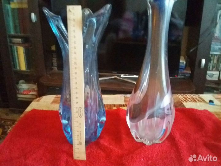 Вазы из цветного стекла югославия