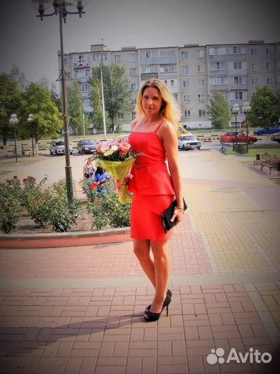 Платье женское 46 48