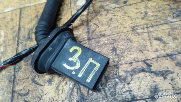 Проводка (коса) двери задней правой Mitsubishi Out