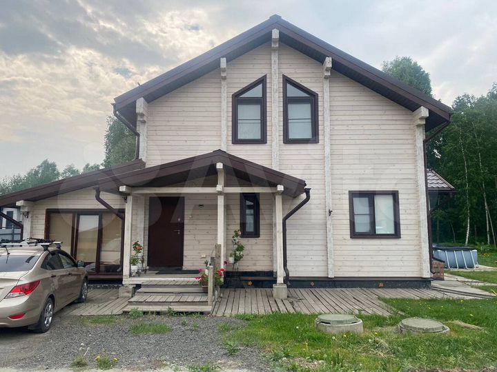 Коттедж 182 м² на участке 11 сот.