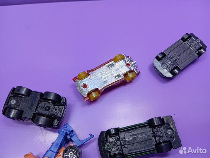 Hot wheels машинки