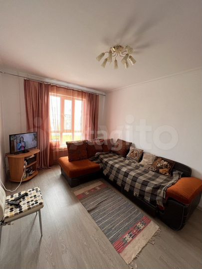 2-к. квартира, 49 м², 2/4 эт.