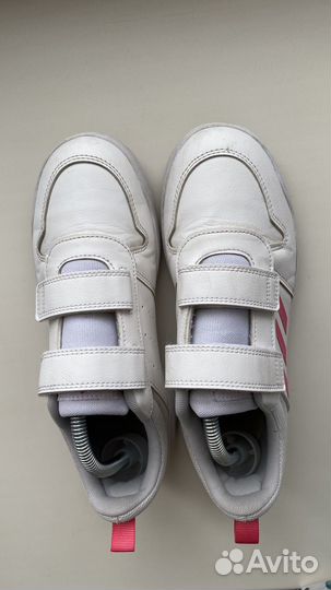 Кроссовки adidas для девочки 36