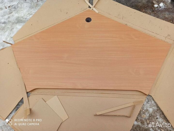 Угловой письменный стол