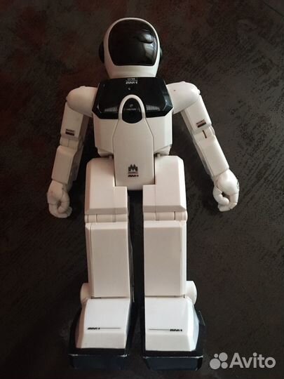 Игрушка робот