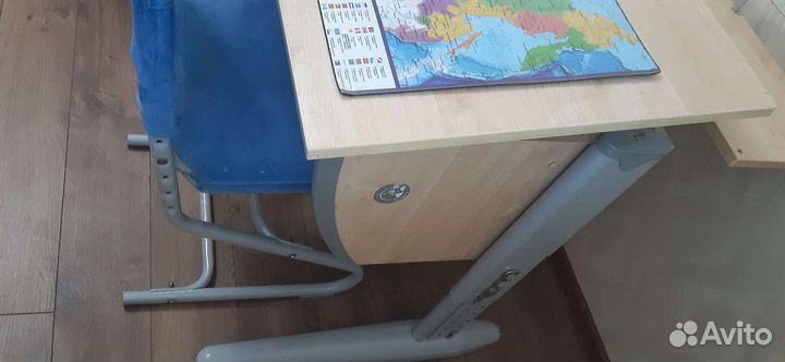 Школьная парта Дэми