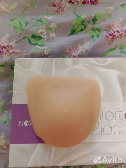 Протез молочной железы