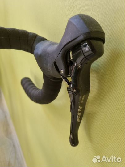 Шоссейный велосипед Giant Contend SL 1 Disc