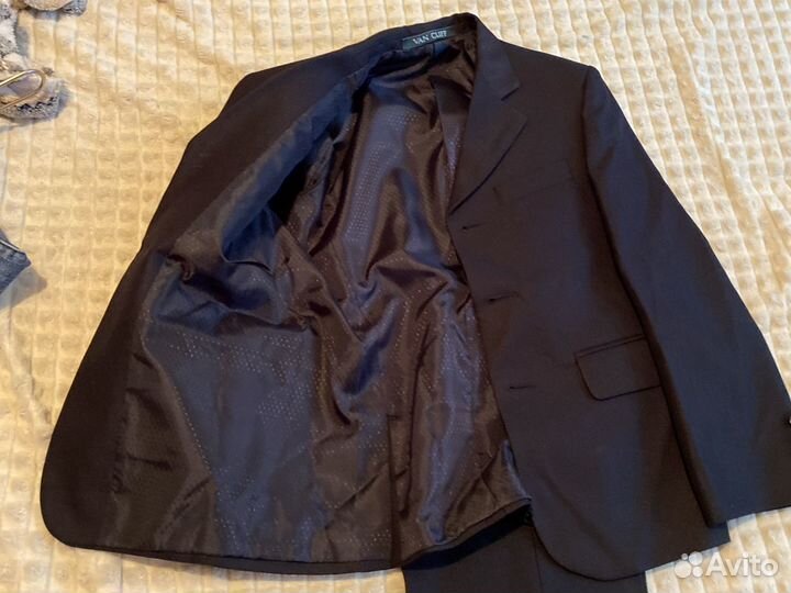 Костюм черный на мальчика, 7-8лет