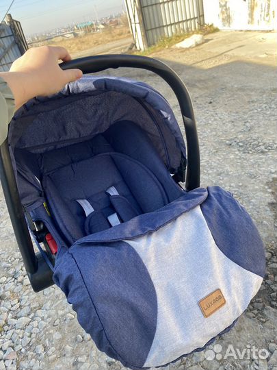 Продам коляску 3 в 1 luxmom