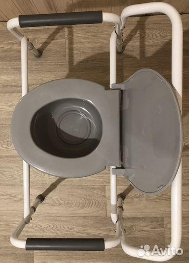 Санитарный стул