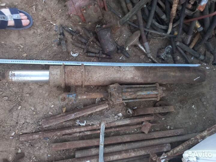 Цилиндр гидравлический бу