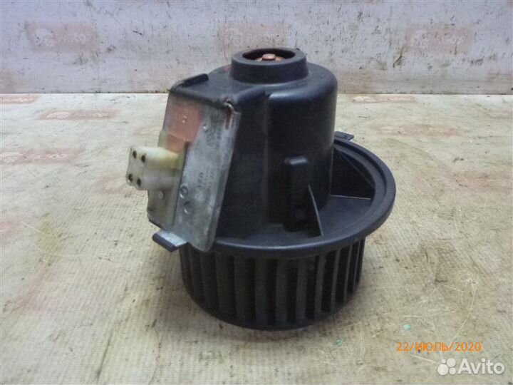 Мотор печки Volkswagen Golf MK2 1990