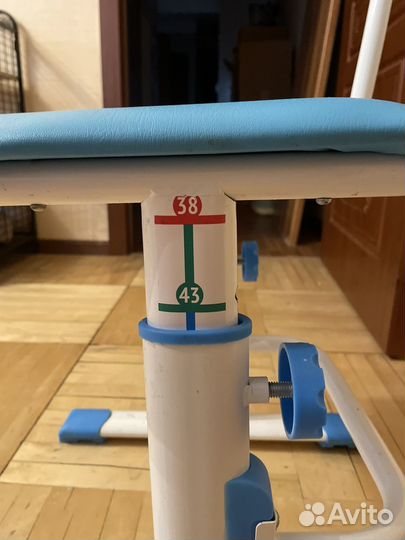 Стул для школьника регулируемый по высоте