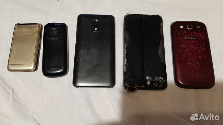 Samsung B3410