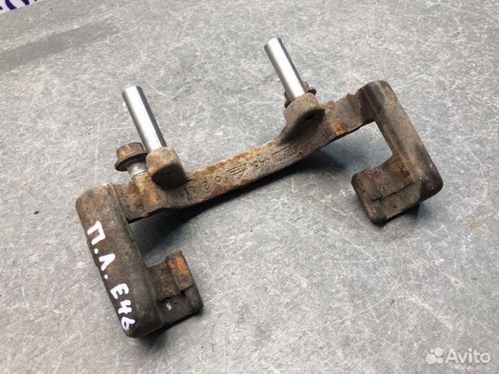 Скоба суппорта передняя левая Bmw 3-Series E46