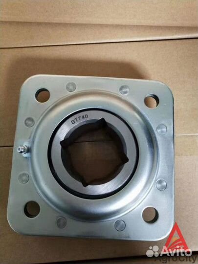 ST740 Корпус с подшипником