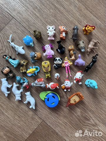 Пакет игрушек из киндера