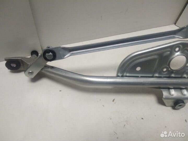 Трапеция стеклоочистителей Volkswagen Passat B5