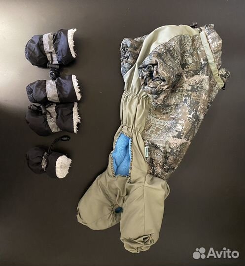 Зимний комбинезон для маленькой собаки