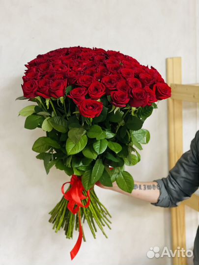 Букеты из 101 розы, 51 розы, 25 роз с доставкой