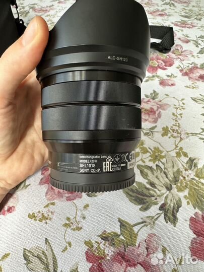 Sony SEL1018 (10-18mm f/4)