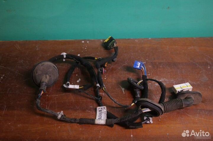 Проводка двери задняя левая Kia Cerato 3