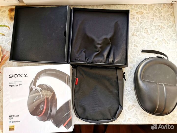 Наушники Sony MDR-1ABT + чехол, новые амбушюры