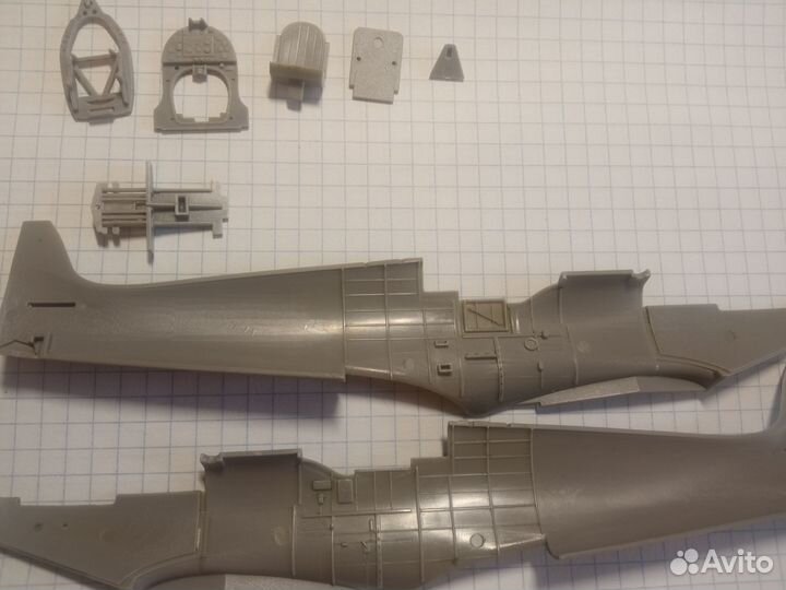 Сборная модель самолета Спитфайр 1:48 + допы