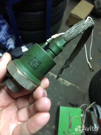 Тиристор симметричный (симистор) марки тс-125