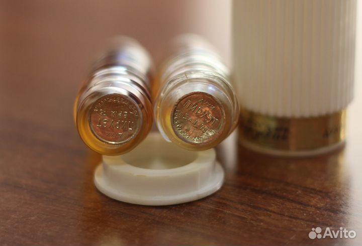 Новая Заря Пируэт духи 1975 и 1978 года винтаж